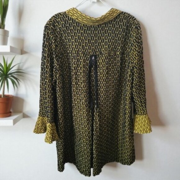 ALI MILES BLACK & YELLOW GEOMETRIC BUTTON FRONT HIPPIE TOP SIZE XL - Picture 3 of 7
